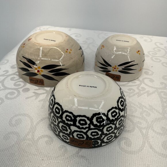 Temptations Ceramic Measuring Cups Set/3 1/4 cup,1/3 Cup & 1/2 Cup - Picture 2 of 6